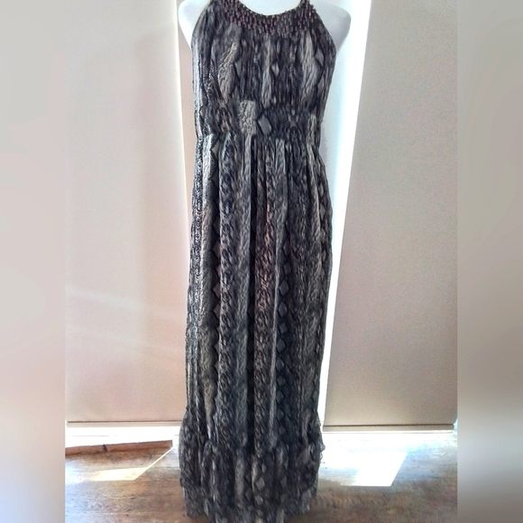 Willow & Clay Dresses & Skirts - WILLOW and Clay Snake Print Halter Maxi Dress
